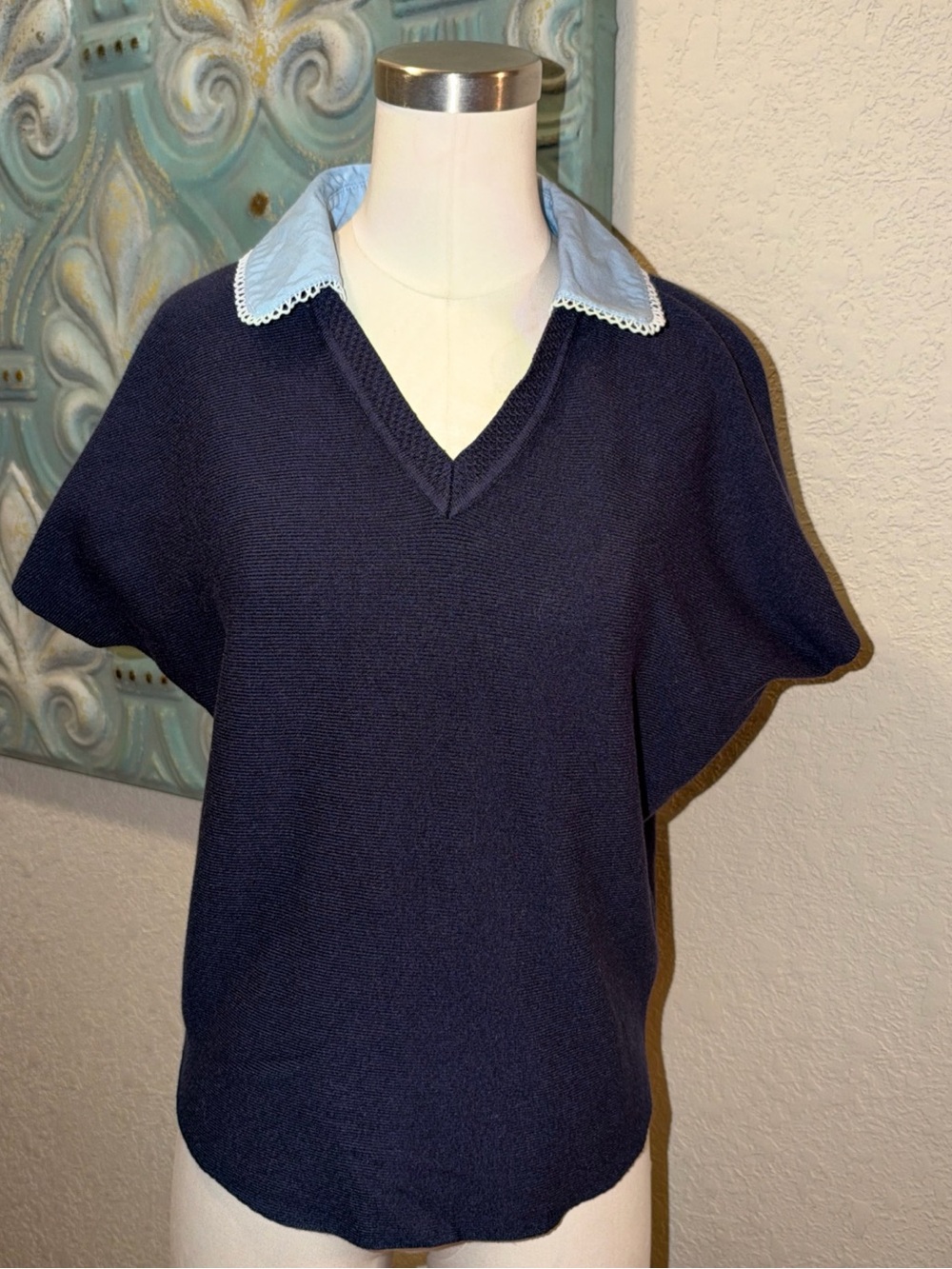 La Vila Milano Womens M Navy Knit Polo Top Blue Contrast Collar Preppy - Picture 2 of 10
